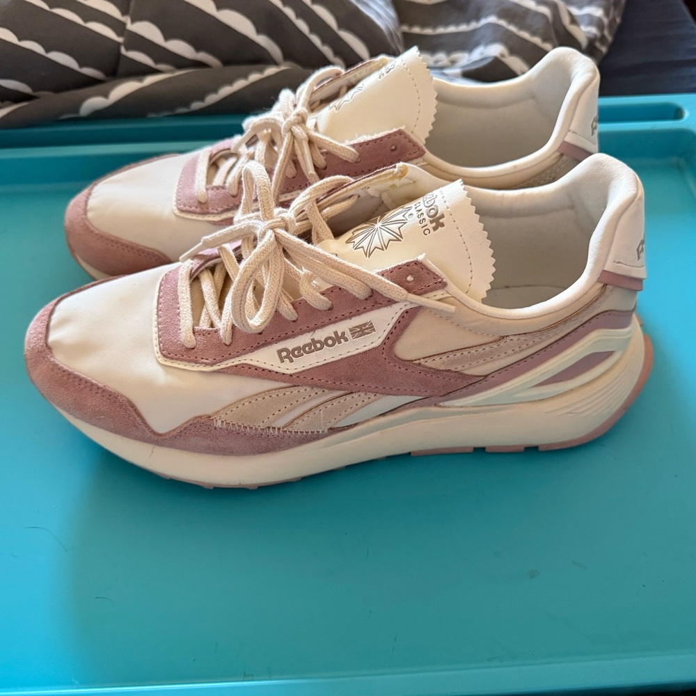 Reebok Women's Classic Leather Legacy AZ Smokey Rose Retro Sneaker